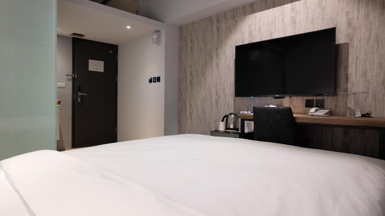 Doudian Ddinn Hotel Taichung Esterno foto