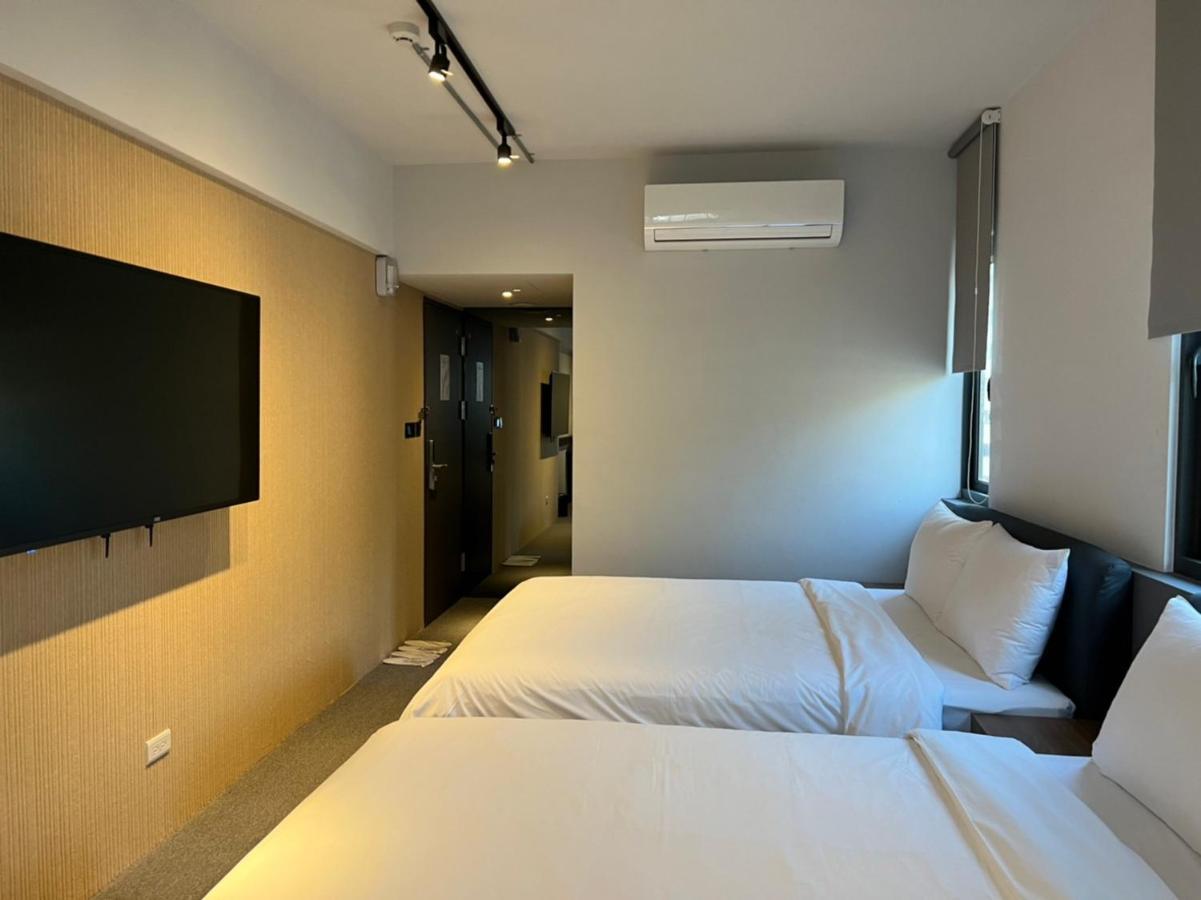 Doudian Ddinn Hotel Taichung Esterno foto