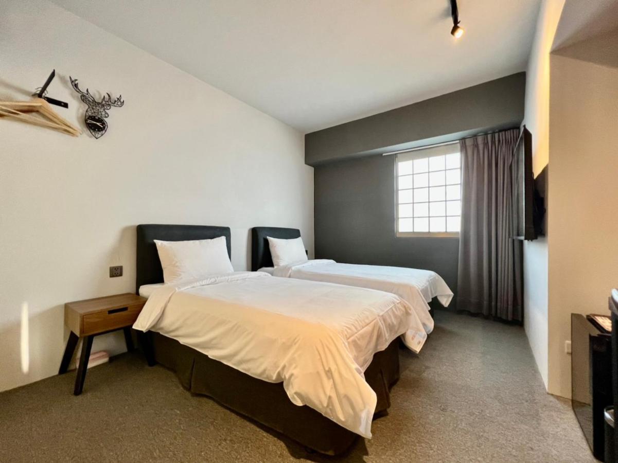 Doudian Ddinn Hotel Taichung Esterno foto
