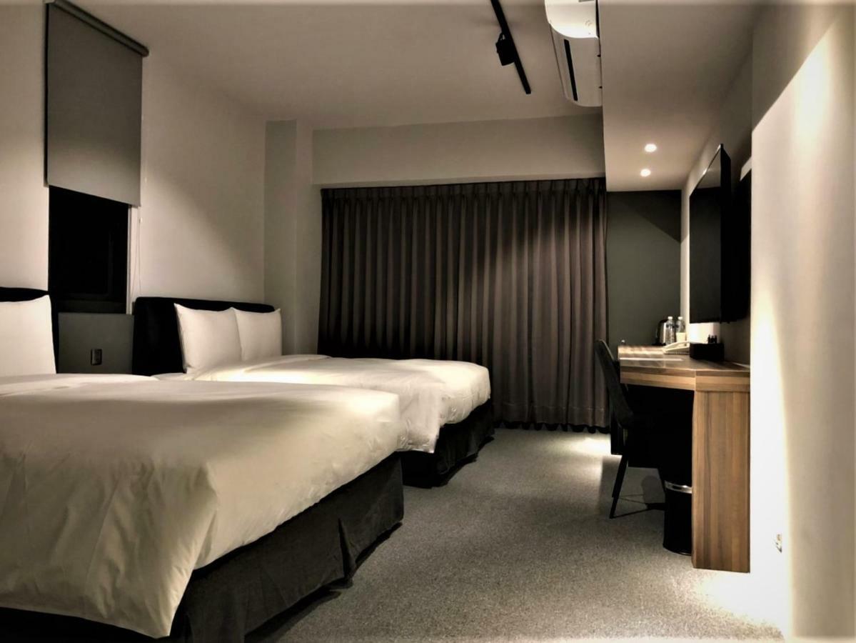 Doudian Ddinn Hotel Taichung Esterno foto