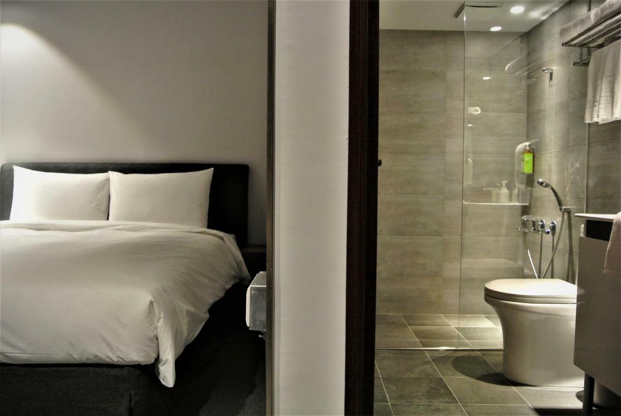 Doudian Ddinn Hotel Taichung Esterno foto